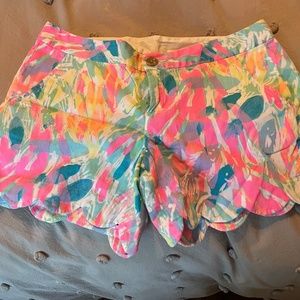 Lilly Pulitzer Buttercup shorts size 4